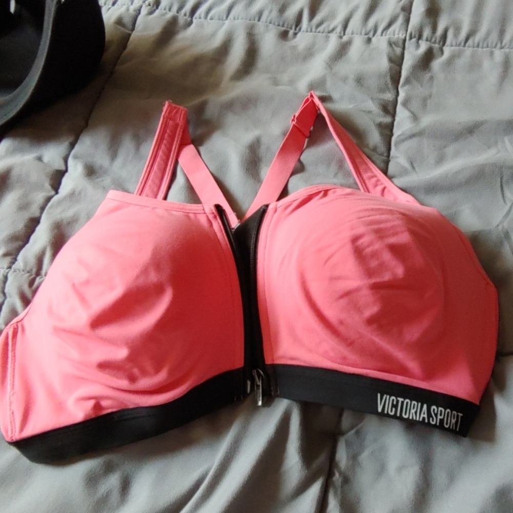 VS Sports bra